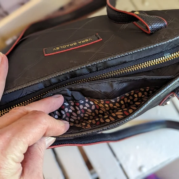 Vera Bradley Tote - Picture 2 of 16